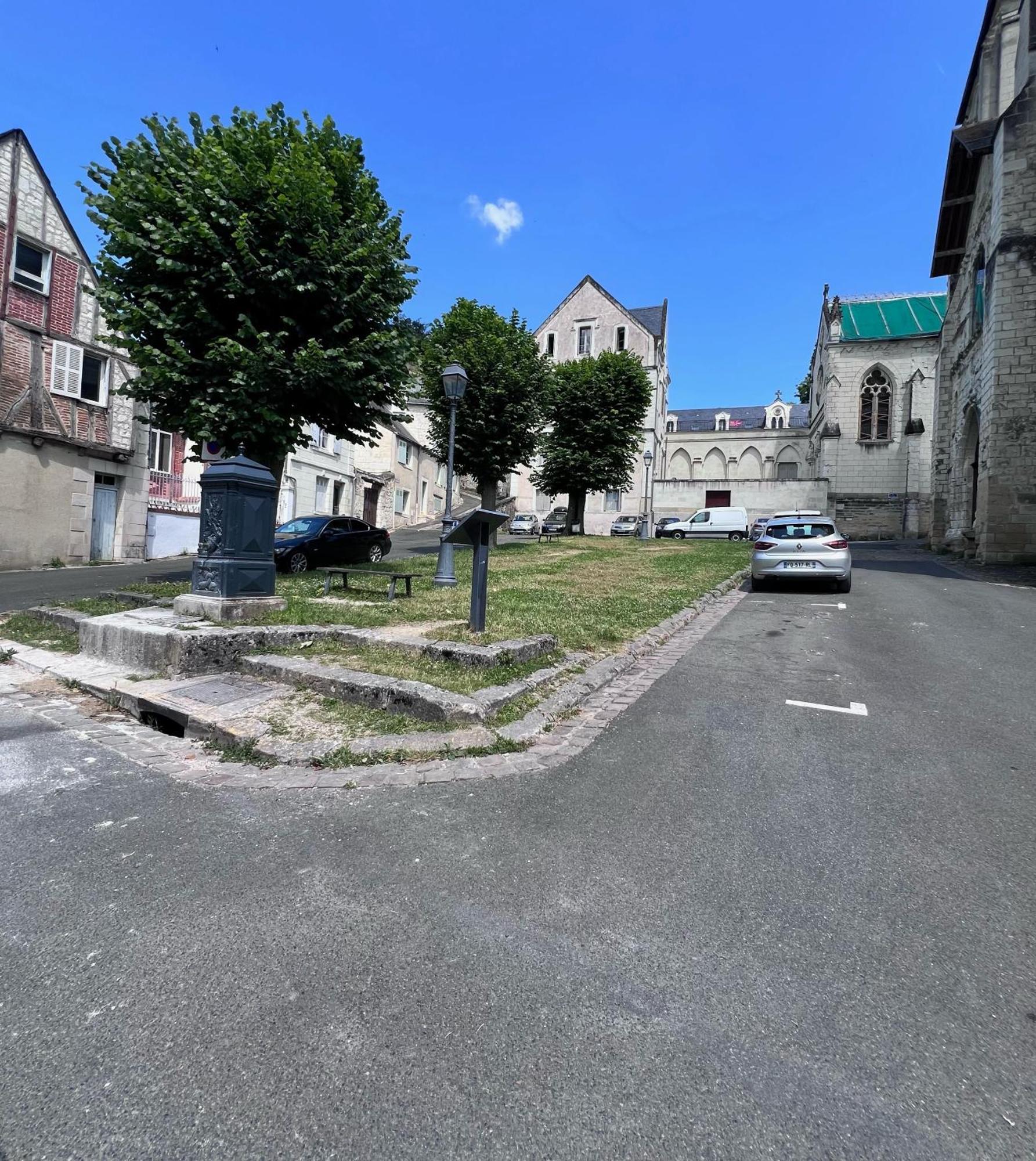 Le Rabelais, Superbe Appartement En Duplex, Proche Forteresse Et Monument Historique Chinon Exteriör bild